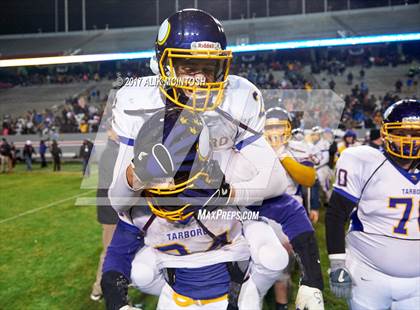 Thumbnail 2 in Mount Airy vs. Tarboro (NCHSAA 1AA Final) photogallery.