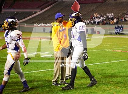Thumbnail 1 in Mount Airy vs. Tarboro (NCHSAA 1AA Final) photogallery.