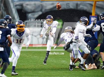 Thumbnail 2 in Mount Airy vs. Tarboro (NCHSAA 1AA Final) photogallery.