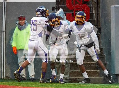 Thumbnail 2 in Mount Airy vs. Tarboro (NCHSAA 1AA Final) photogallery.
