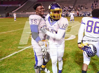 Thumbnail 2 in Mount Airy vs. Tarboro (NCHSAA 1AA Final) photogallery.