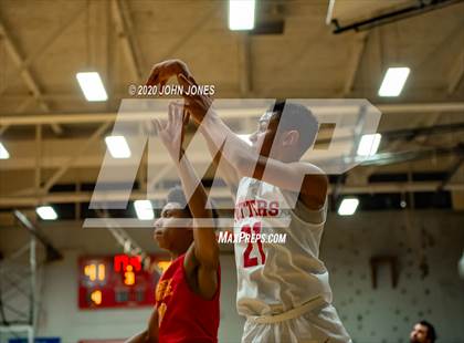 Thumbnail 2 in Bergen Catholic @ Fair Lawn photogallery.
