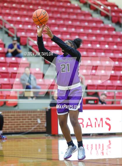 Thumbnail 1 in Crowley vs Mineral Wells (MW Ram Classic Tournament) photogallery.