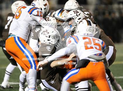 Thumbnail 1 in East St. Louis @ Mt. Carmel (IHSA Class 7A Quarterfinal) photogallery.