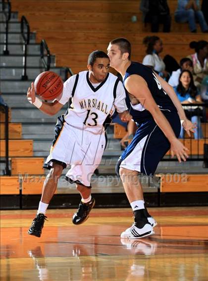 Thumbnail 3 in College Park vs. Marshall (McDonald's Texas Invitational) photogallery.