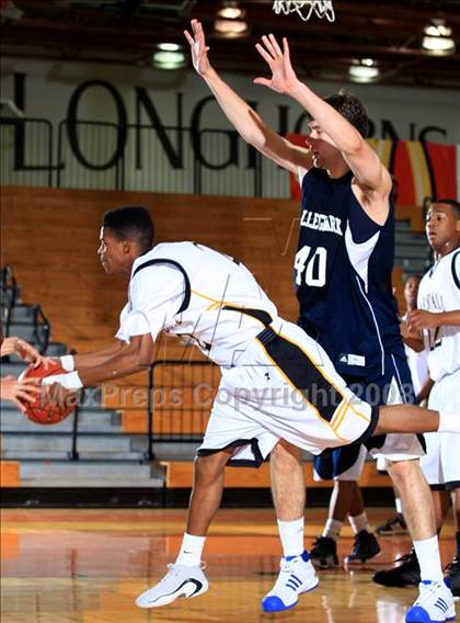 Thumbnail 3 in College Park vs. Marshall (McDonald's Texas Invitational) photogallery.