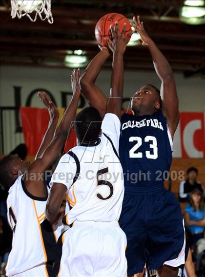 Thumbnail 3 in College Park vs. Marshall (McDonald's Texas Invitational) photogallery.