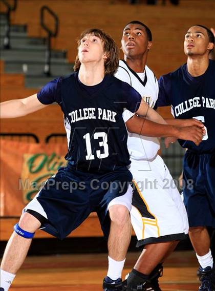 Thumbnail 1 in College Park vs. Marshall (McDonald's Texas Invitational) photogallery.