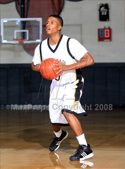 Thumbnail 1 in College Park vs. Marshall (McDonald's Texas Invitational) photogallery.