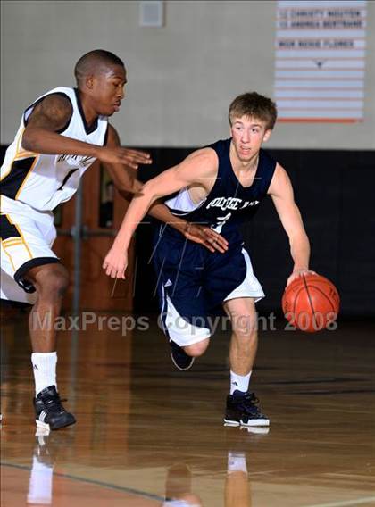 Thumbnail 1 in College Park vs. Marshall (McDonald's Texas Invitational) photogallery.