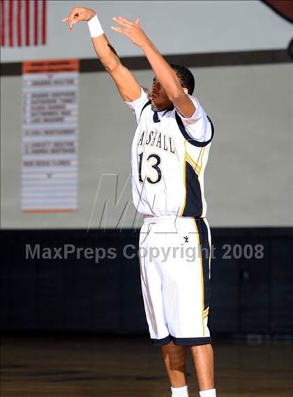 Thumbnail 2 in College Park vs. Marshall (McDonald's Texas Invitational) photogallery.