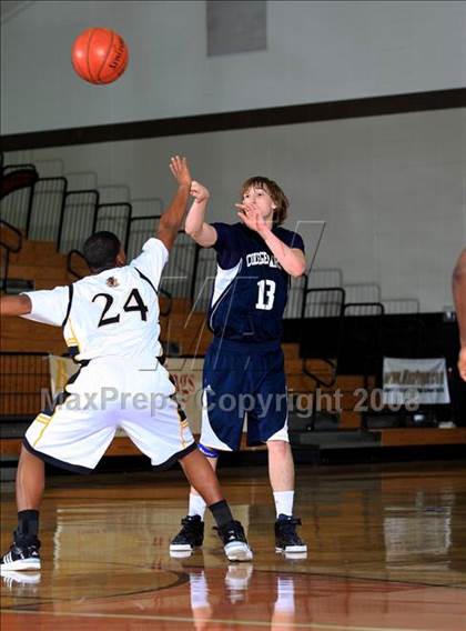 Thumbnail 2 in College Park vs. Marshall (McDonald's Texas Invitational) photogallery.