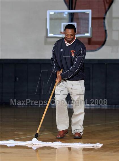 Thumbnail 3 in College Park vs. Marshall (McDonald's Texas Invitational) photogallery.