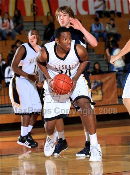 Thumbnail 3 in College Park vs. Marshall (McDonald's Texas Invitational) photogallery.
