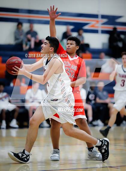 Thumbnail 2 in Cleveland vs. Chaminade photogallery.