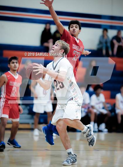 Thumbnail 3 in Cleveland vs. Chaminade photogallery.