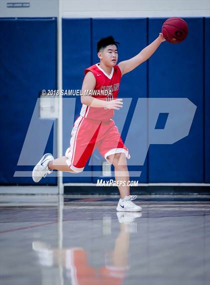 Thumbnail 2 in Cleveland vs. Chaminade photogallery.