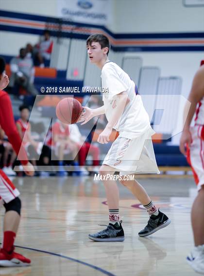 Thumbnail 2 in Cleveland vs. Chaminade photogallery.