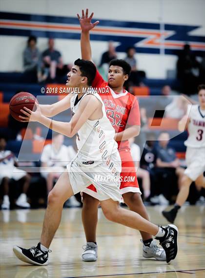 Thumbnail 2 in Cleveland vs. Chaminade photogallery.
