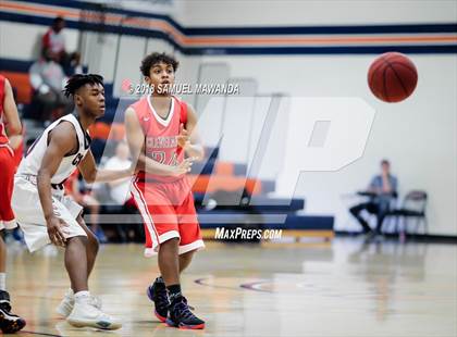 Thumbnail 1 in Cleveland vs. Chaminade photogallery.