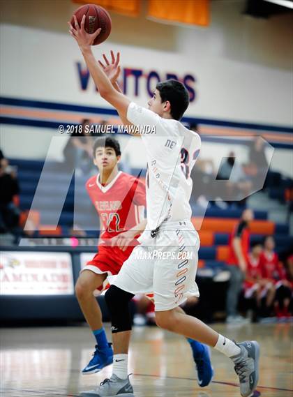 Thumbnail 3 in Cleveland vs. Chaminade photogallery.