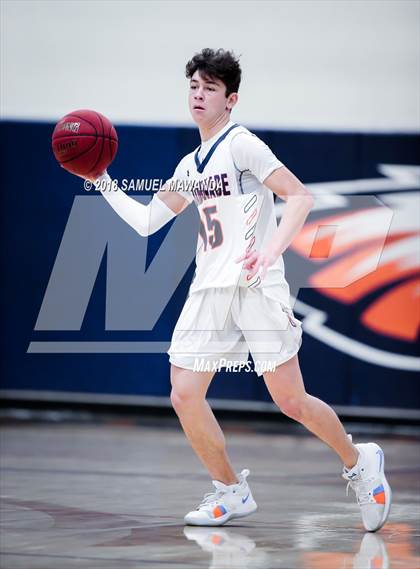 Thumbnail 3 in Cleveland vs. Chaminade photogallery.