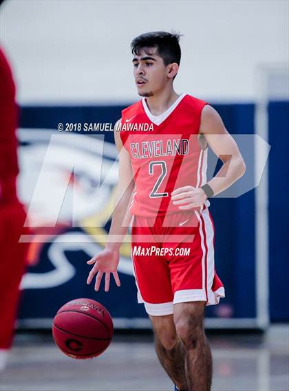 Thumbnail 1 in Cleveland vs. Chaminade photogallery.