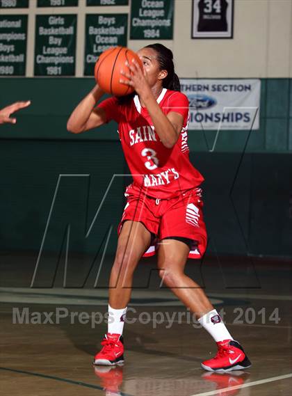 Thumbnail 2 in Saint Mary's vs. Mater Dei (Paul Pierce Classic) photogallery.