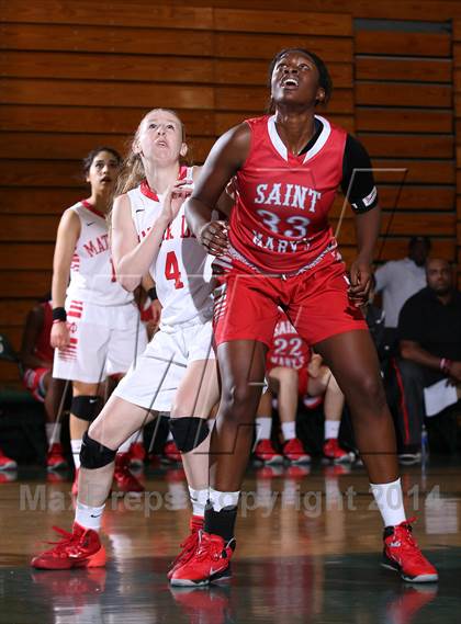 Thumbnail 3 in Saint Mary's vs. Mater Dei (Paul Pierce Classic) photogallery.