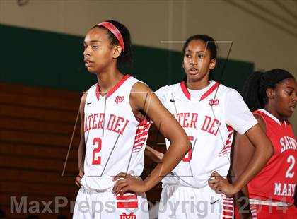 Thumbnail 2 in Saint Mary's vs. Mater Dei (Paul Pierce Classic) photogallery.