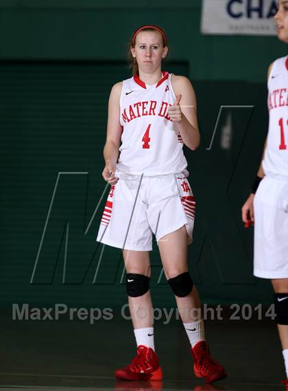 Thumbnail 2 in Saint Mary's vs. Mater Dei (Paul Pierce Classic) photogallery.