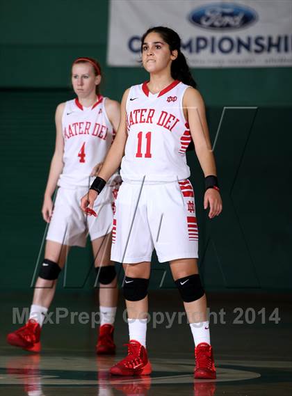 Thumbnail 3 in Saint Mary's vs. Mater Dei (Paul Pierce Classic) photogallery.