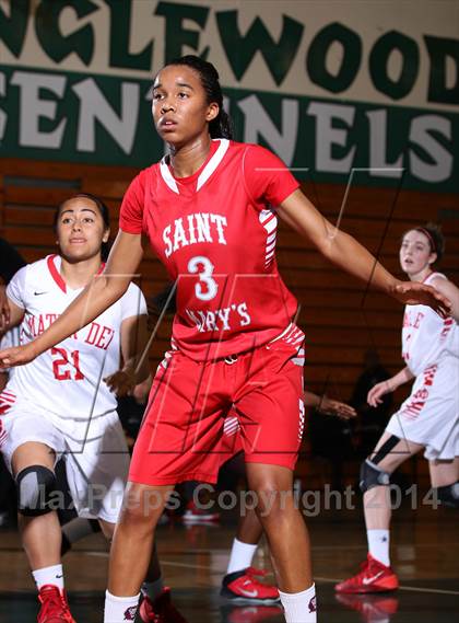 Thumbnail 2 in Saint Mary's vs. Mater Dei (Paul Pierce Classic) photogallery.