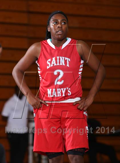 Thumbnail 1 in Saint Mary's vs. Mater Dei (Paul Pierce Classic) photogallery.