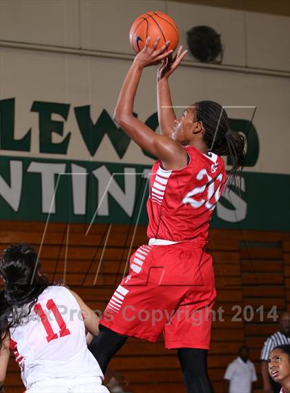 Thumbnail 1 in Saint Mary's vs. Mater Dei (Paul Pierce Classic) photogallery.