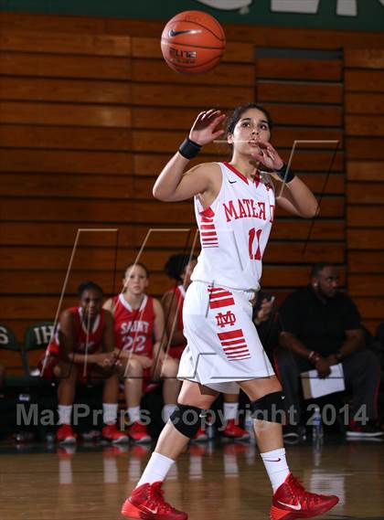 Thumbnail 3 in Saint Mary's vs. Mater Dei (Paul Pierce Classic) photogallery.
