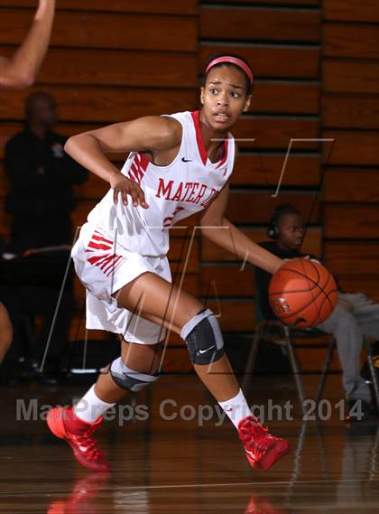 Thumbnail 1 in Saint Mary's vs. Mater Dei (Paul Pierce Classic) photogallery.