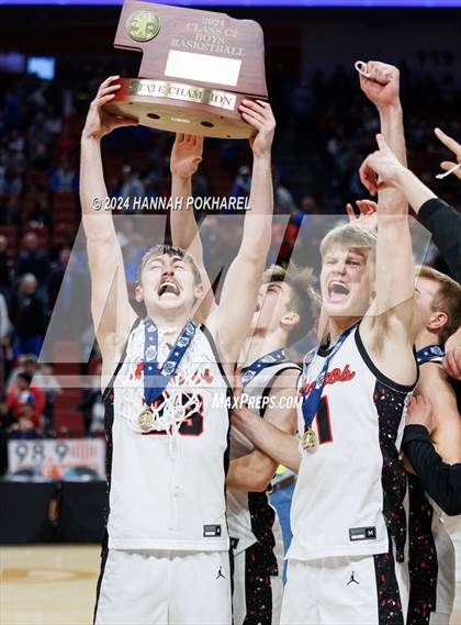 Thumbnail 3 in Amherst vs. Lincoln Lutheran (NSAA Class C2 Final) photogallery.