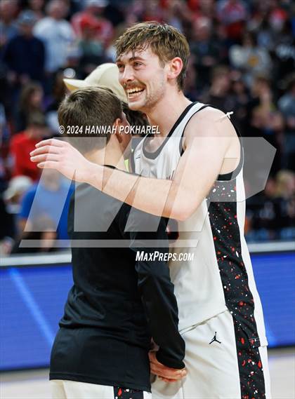 Thumbnail 2 in Amherst vs. Lincoln Lutheran (NSAA Class C2 Final) photogallery.