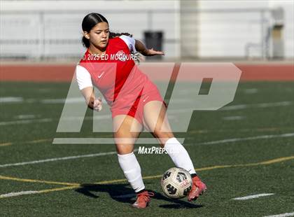 Thumbnail 3 in Chino Hills vs Great Oak photogallery.