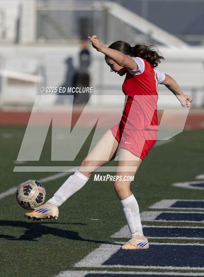 Thumbnail 2 in Chino Hills vs Great Oak photogallery.