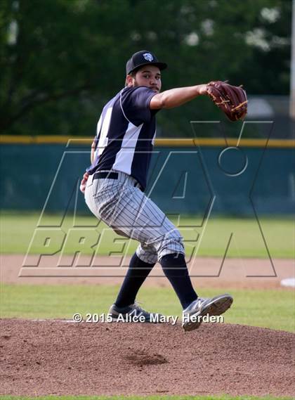 Thumbnail 1 in Dunedin vs. Central (FHSAA Regional Quarterfinal)  photogallery.