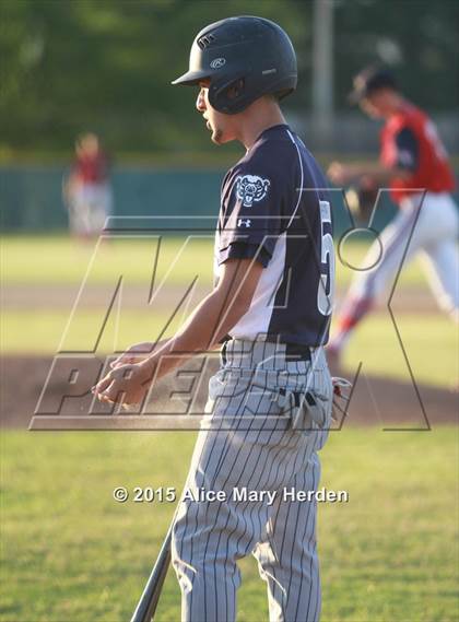 Thumbnail 1 in Dunedin vs. Central (FHSAA Regional Quarterfinal)  photogallery.