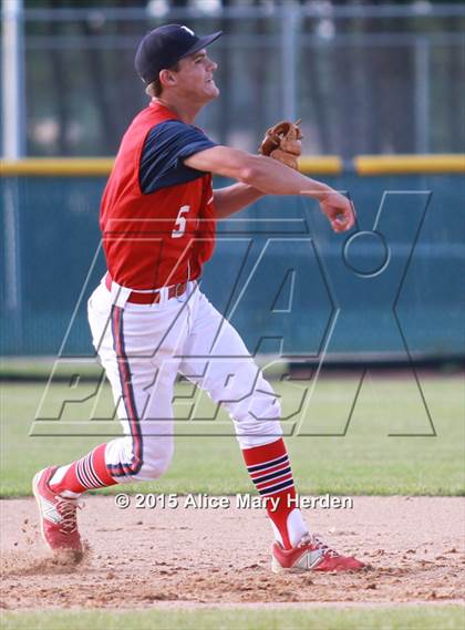 Thumbnail 1 in Dunedin vs. Central (FHSAA Regional Quarterfinal)  photogallery.