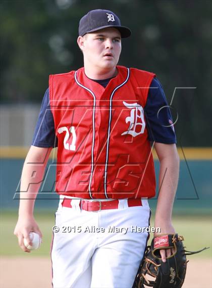 Thumbnail 1 in Dunedin vs. Central (FHSAA Regional Quarterfinal)  photogallery.