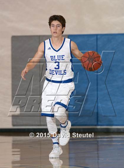 Thumbnail 2 in Marina vs. Davis (Les Curry Invitational) photogallery.