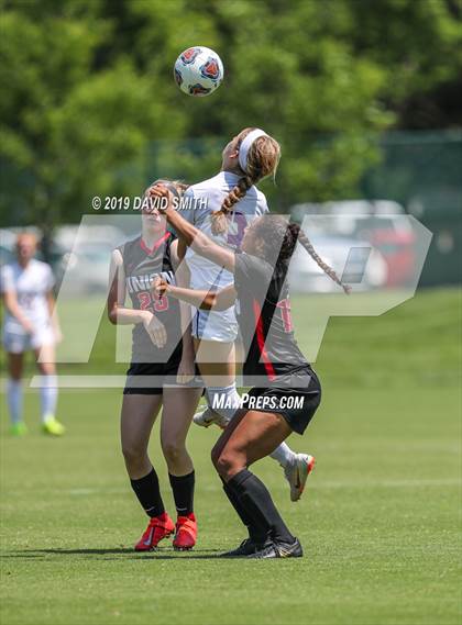 Thumbnail 1 in Kearney vs Union (MSHSAA Class 3 Third Place) photogallery.