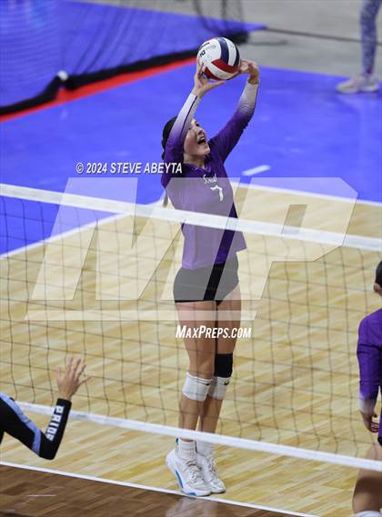 Thumbnail 3 in Denver South vs. Pueblo West (CHSAA 5A 1st Round) photogallery.