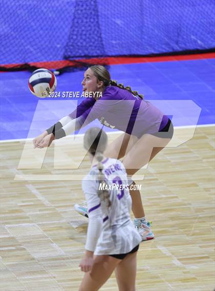 Thumbnail 3 in Denver South vs. Pueblo West (CHSAA 5A 1st Round) photogallery.