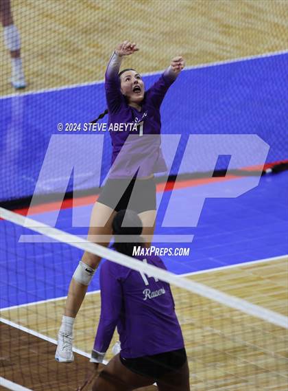 Thumbnail 1 in Denver South vs. Pueblo West (CHSAA 5A 1st Round) photogallery.
